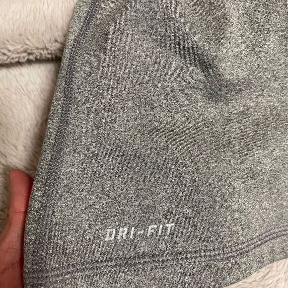 Nike Pro dri fit long sleeve 1/2 zip running top - Picture 9 of 12